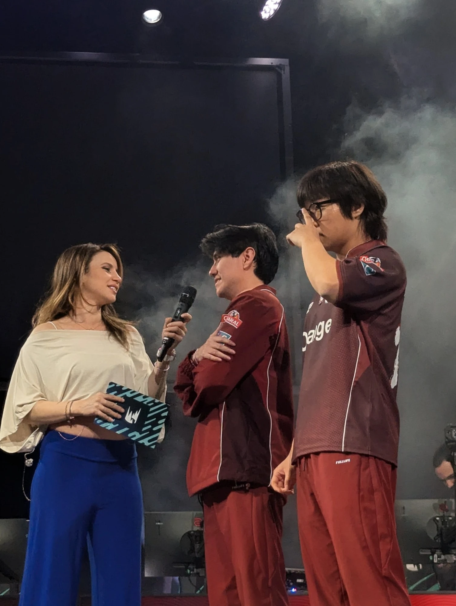 Interview sur scène après un match